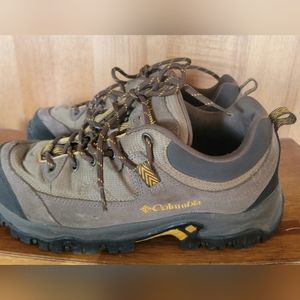 Columbia Men's Hiking shoes. Size 11